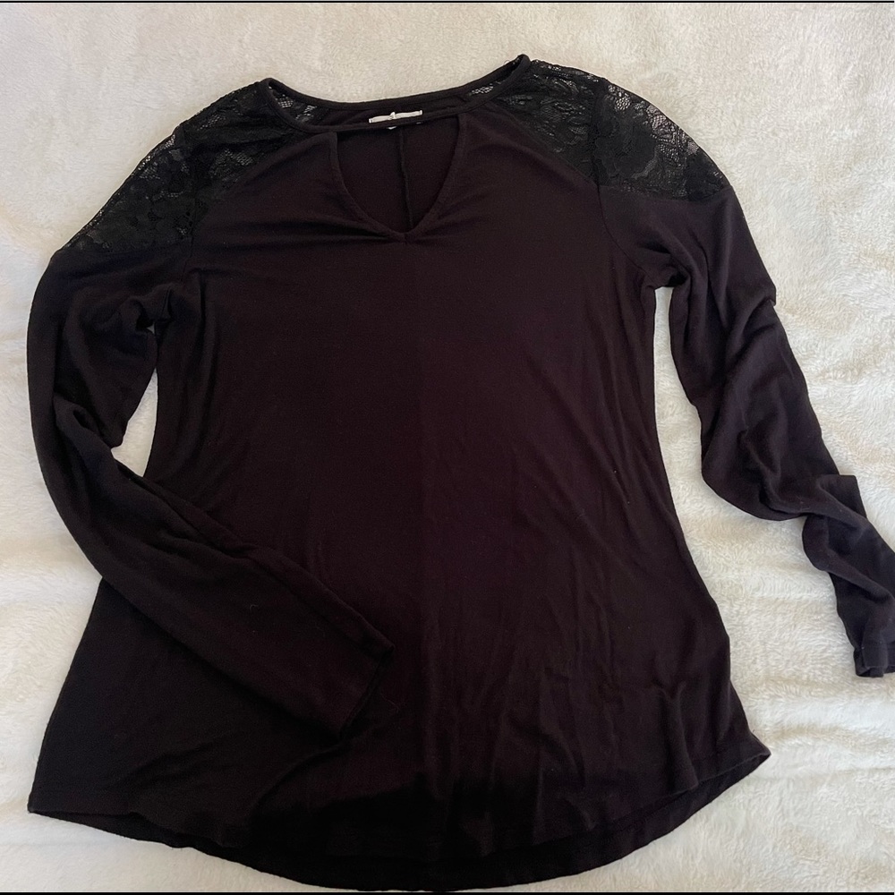 Black lace shoulder top